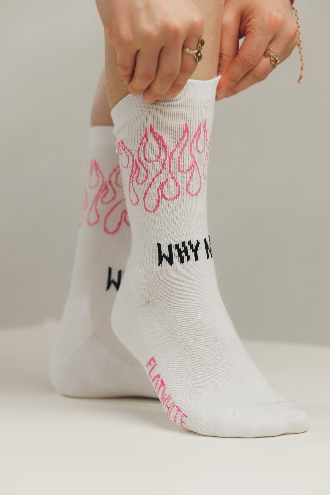 Why Not X Flatwhite - Korbi Socks - flat - white.club